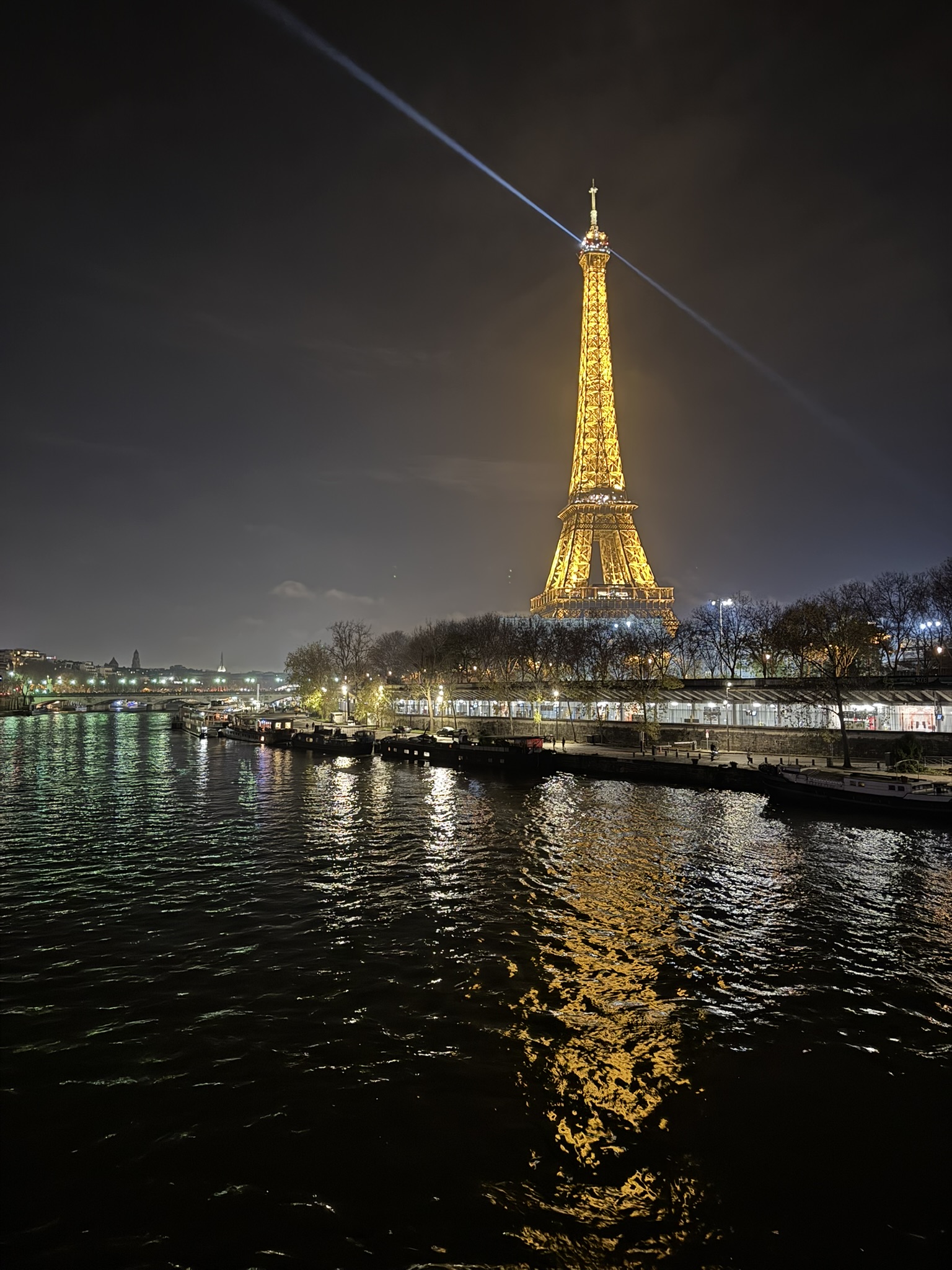 Tour Effeil de nuit